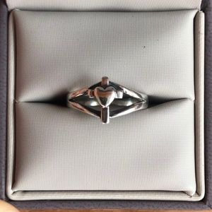 James Avery Cross Heart Ring Size 5